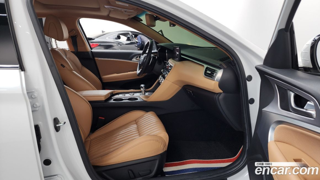 Genesis G70 Gasoline 2.0T 2WD, 2022