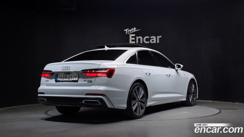 Audi A6 45 TFSI Quattro Premium, 2023
