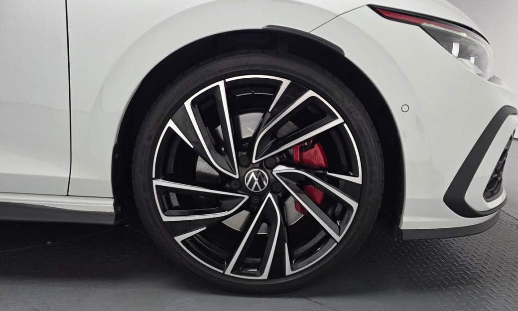 Volkswagen Golf 2.0 GTI, 2024