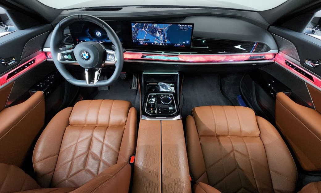 BMW 7-Series 740d xDrive M Sport, 2025