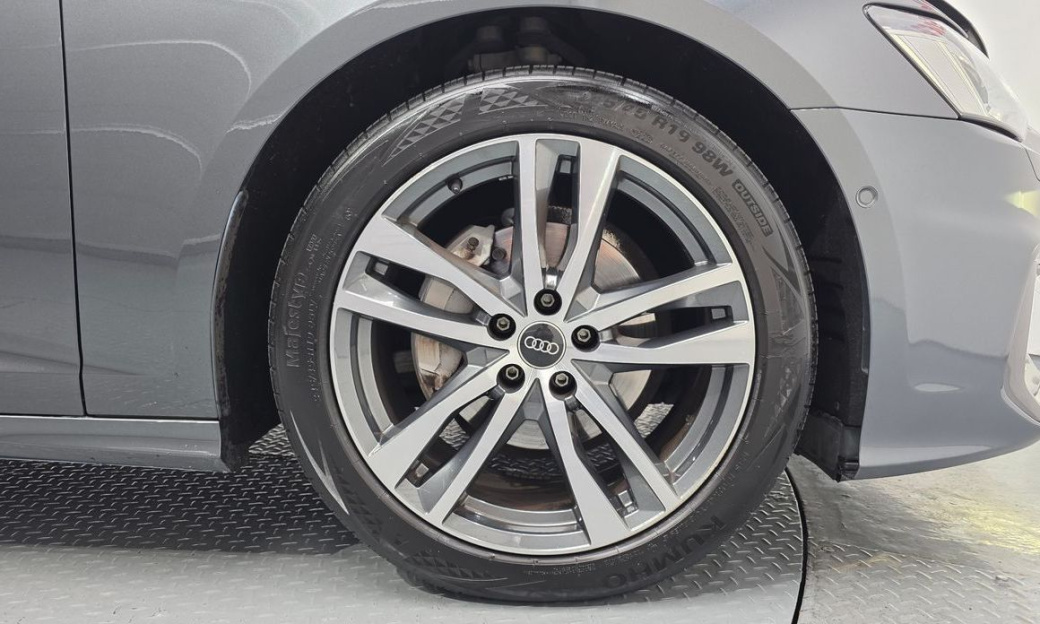 Audi A6 40 TDI Premium, 2022