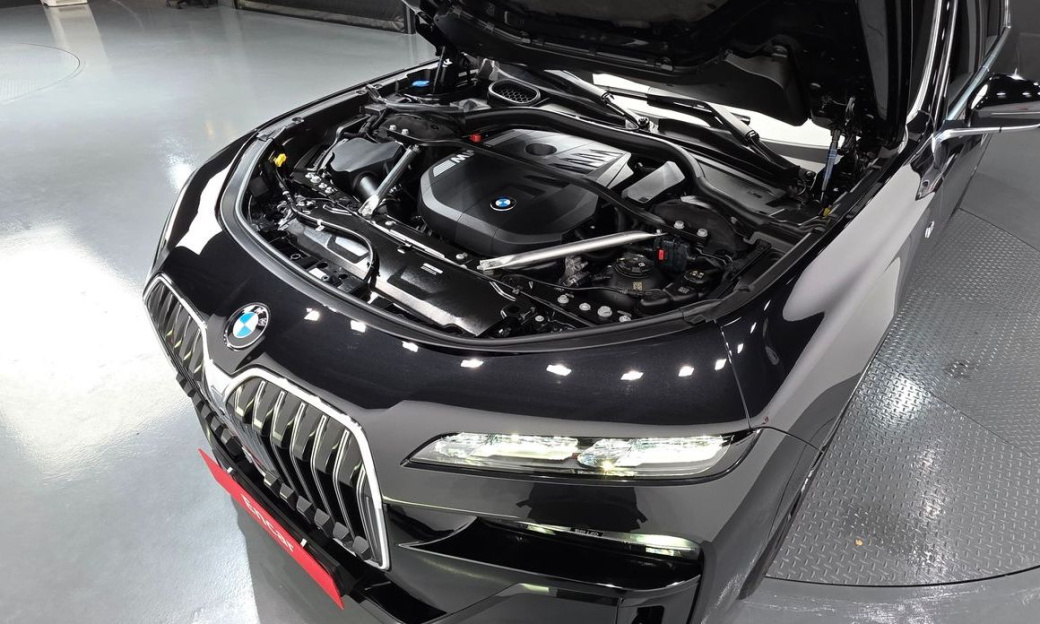 BMW 7-Series 740i xDrive M Sport, 2024