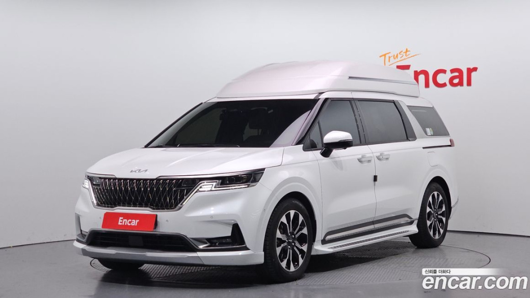 Kia Carnival 9-Seater Hi-Limousine, 2022