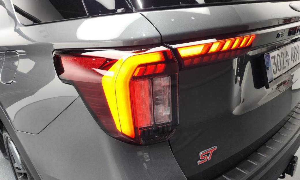 Ford Explorer 2.3 ST-Line 4WD, 2025