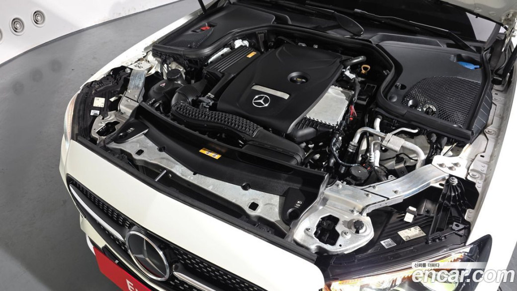 Mercedes-Benz E-Class E250 AMG Line, 2023
