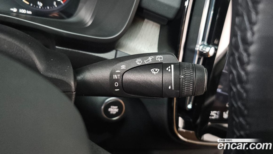 Volvo XC40 B4 Inscription, 2022
