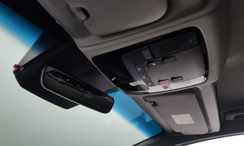 Hyundai Staria Tourer 9-Seater, 2025