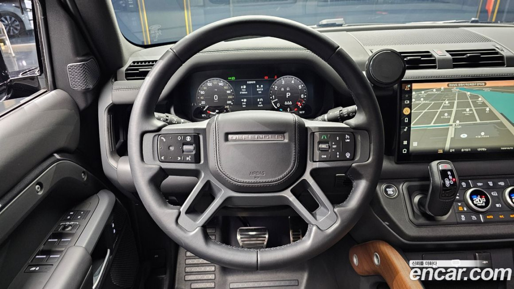 Land Rover Defender 110 P400 X, 2024