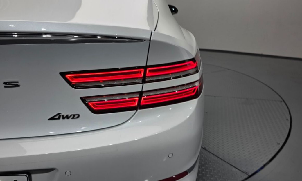 Genesis G80 Gasoline 2.5 Turbo AWD, 2024