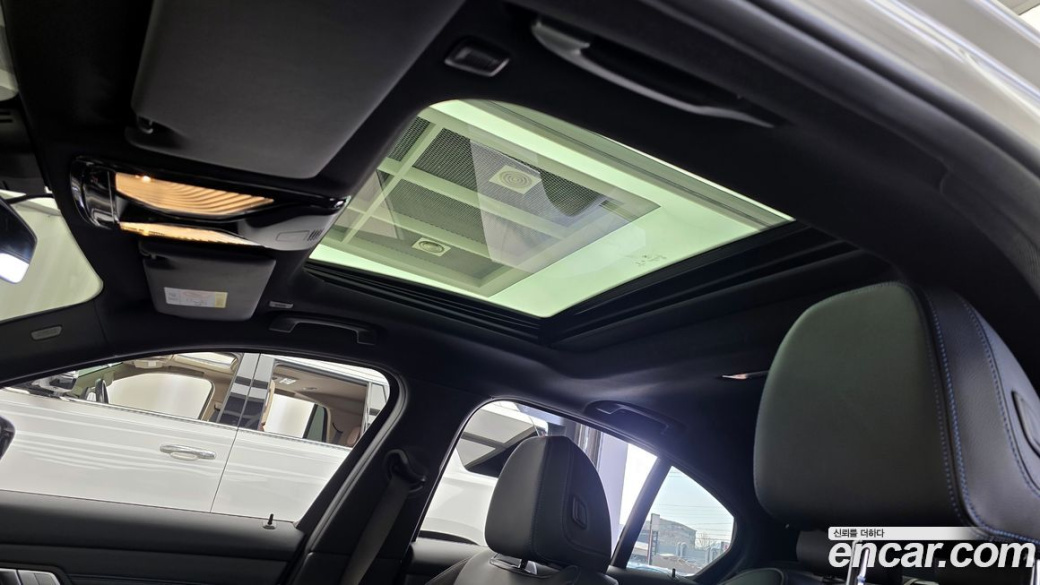 BMW 3-Series 320i M Sport, 2022