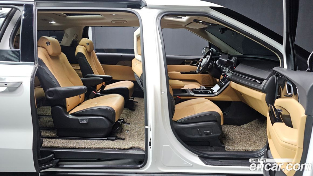Kia Carnival 9-Seater Noblesse, 2022