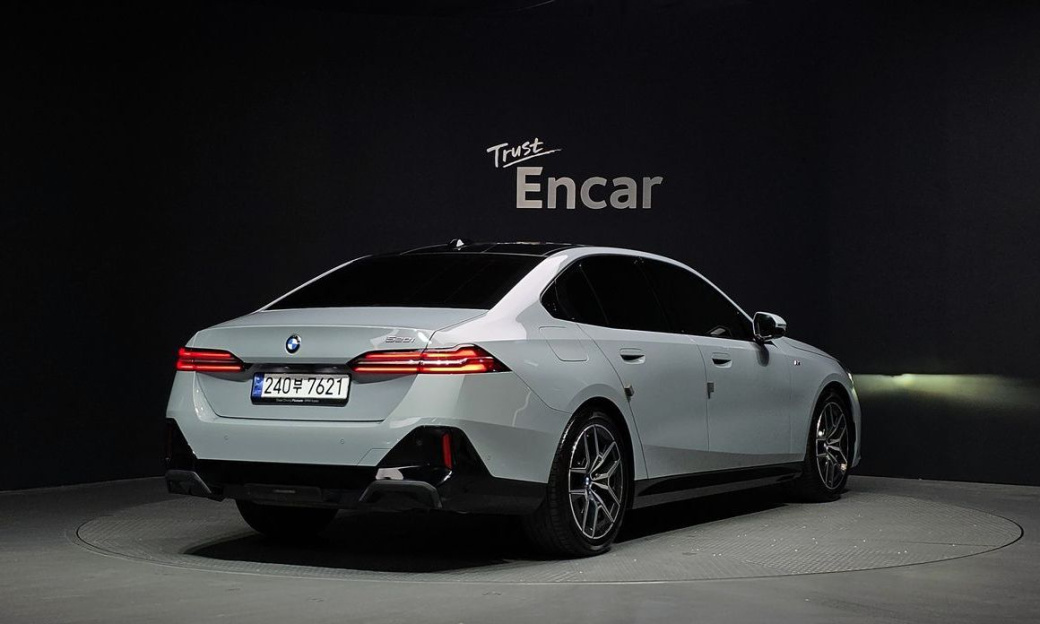 BMW 5-Series 520i M Sport, 2024
