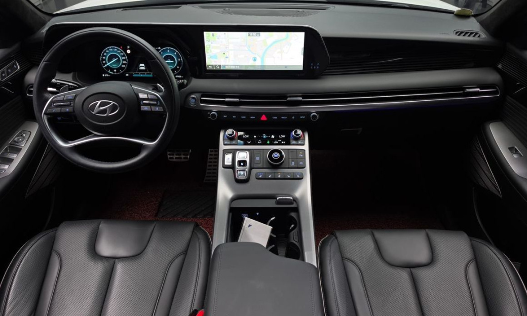 Hyundai Palisade Diesel 2.2 2WD, 2024