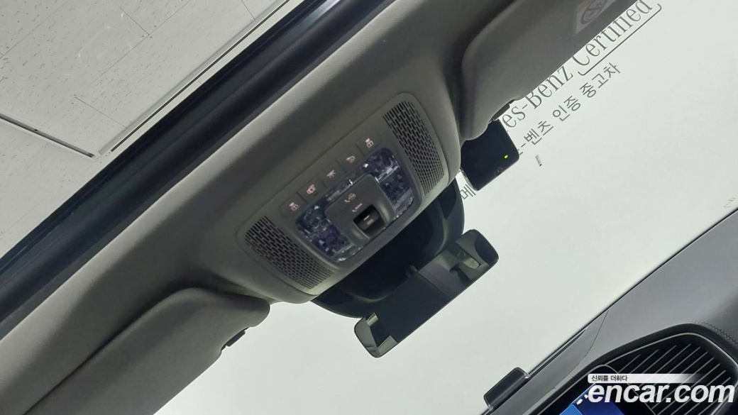 Mercedes-Benz GLE-Class GLE300d 4MATIC, 2025