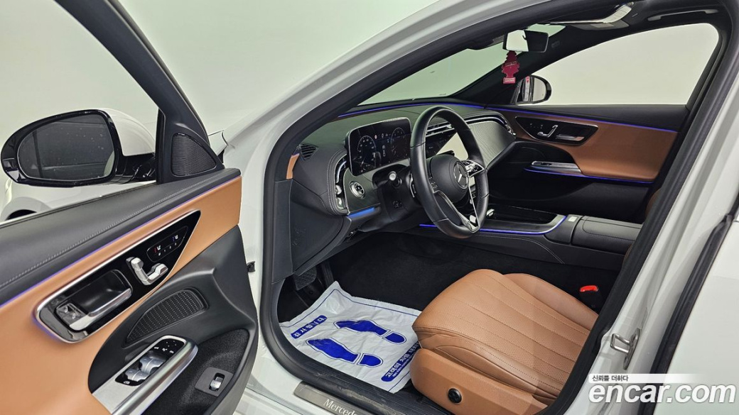 Mercedes-Benz E-Class E200 Avantgarde, 2024