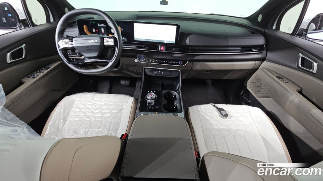 Kia Carnival 7-Seater Hi Limousine (Special Vehicle), 2025