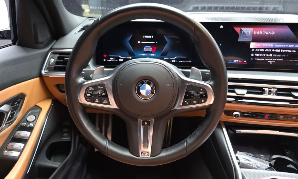 BMW 3-Series 320i M Sport, 2023