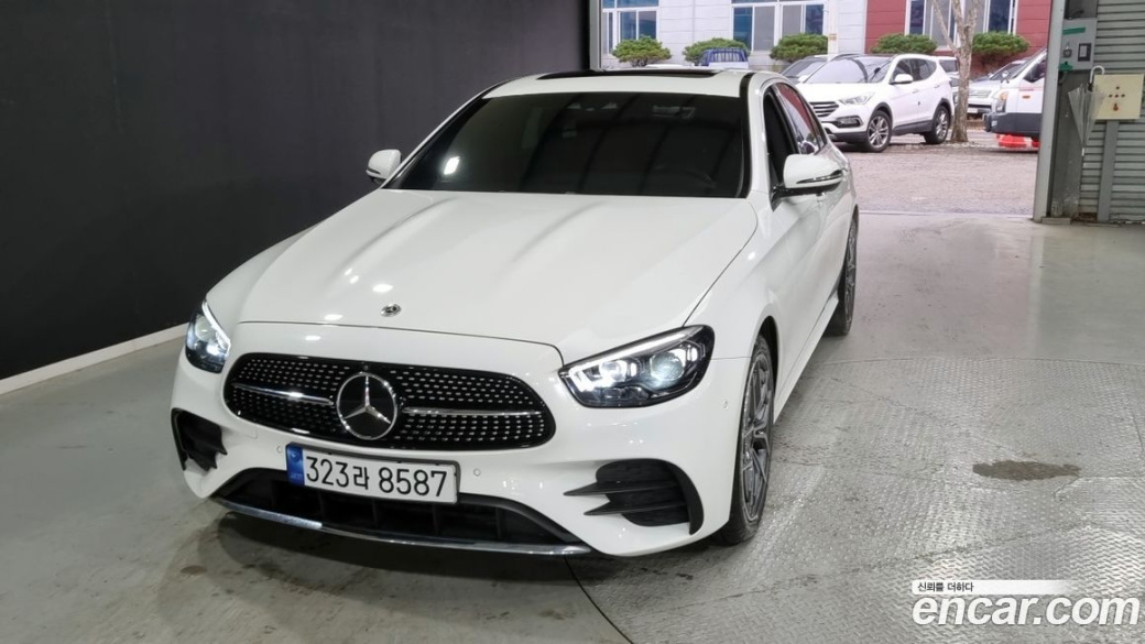 Mercedes-Benz E-Class E220d 4MATIC AMG Line, 2022