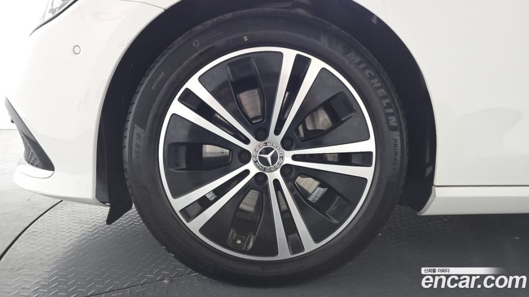 Mercedes-Benz E-Class E250 Avantgarde, 2022