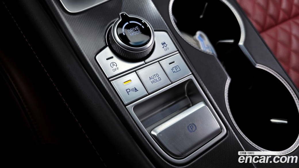 Genesis G70 Gasoline 2.5T 4WD, 2024