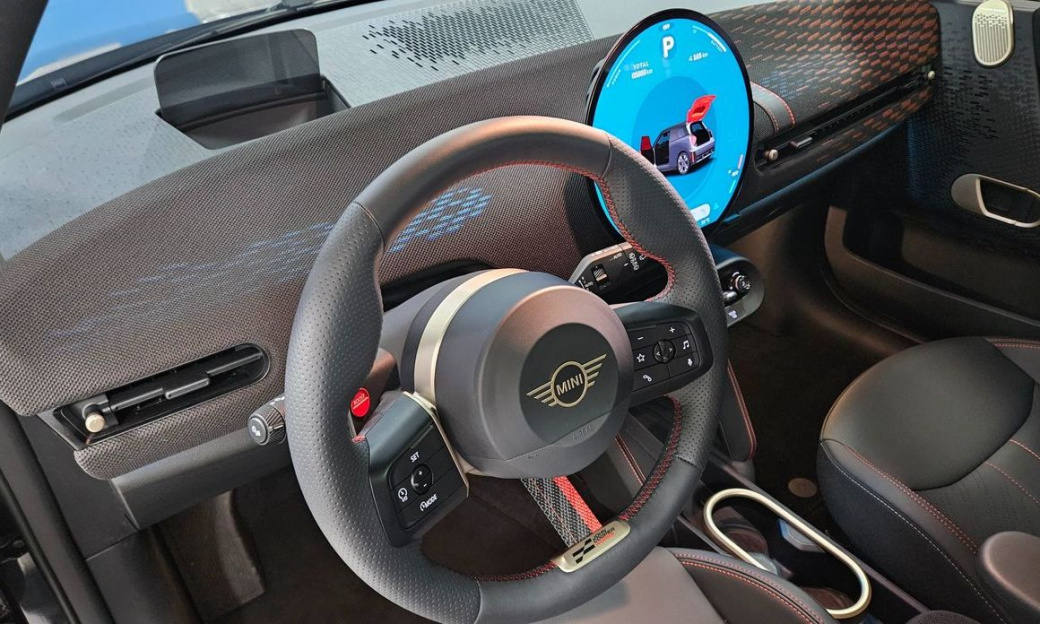 Mini Cooper JCW, 2025