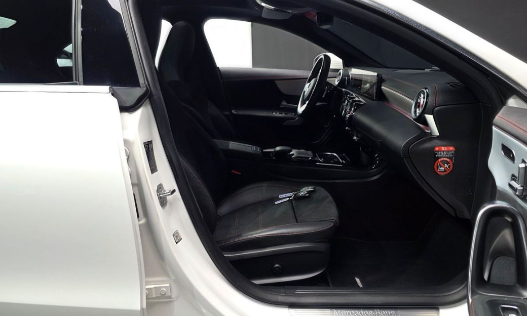 Mercedes-Benz CLA-Class CLA250 4MATIC, 2023