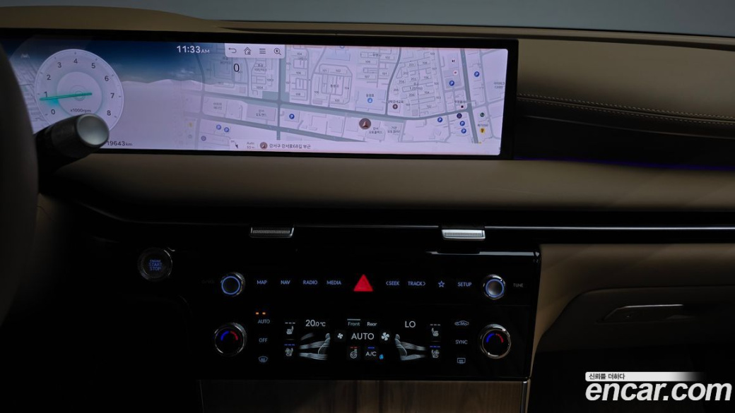 Genesis G80 Gasoline 2.5 Turbo AWD, 2025