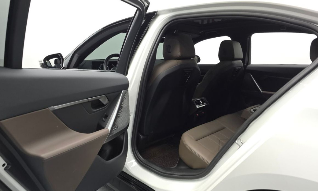 BMW 5-Series 520i M Sport, 2024