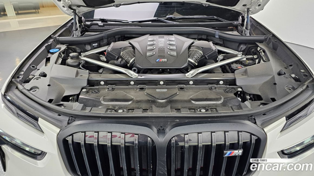 BMW X7 M60i xDrive M sport 6STR, 2024