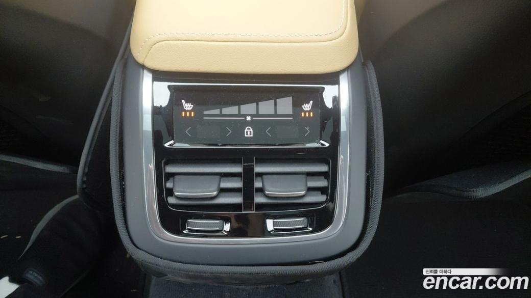 Volvo V60 B5 Ultimate AWD, 2024
