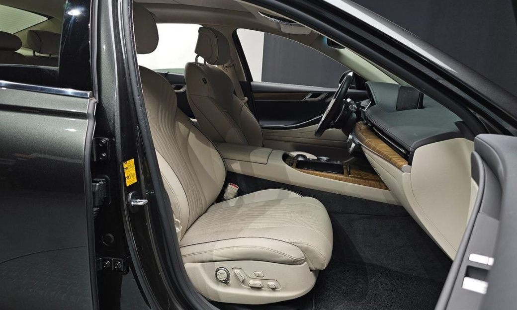 Genesis G80 Gasoline 2.5 Turbo AWD, 2024