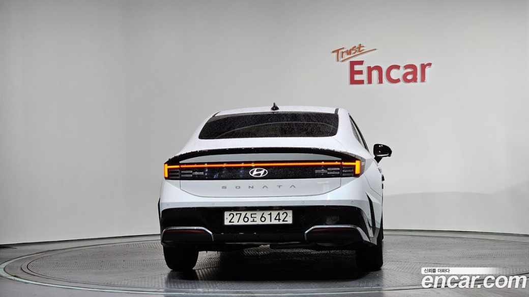 Hyundai Sonata 2.0, 2024