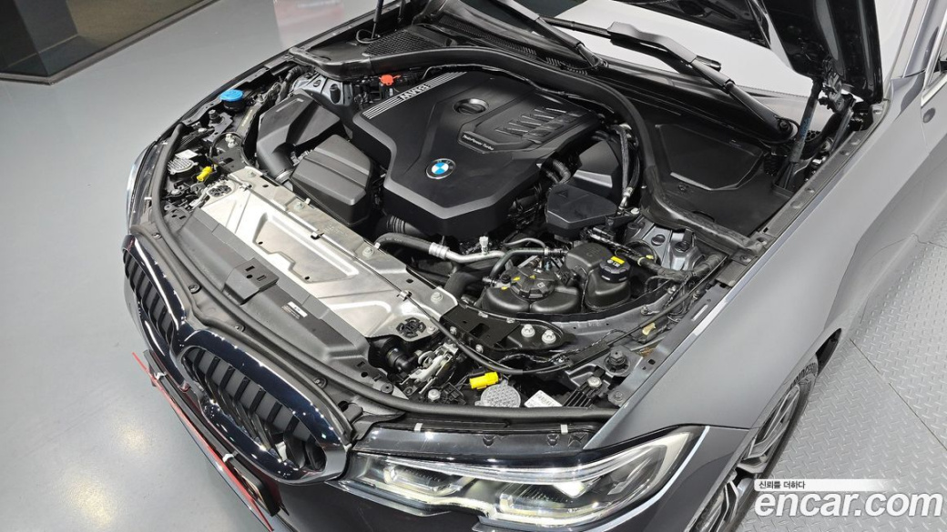 BMW 3-Series 320i, 2022