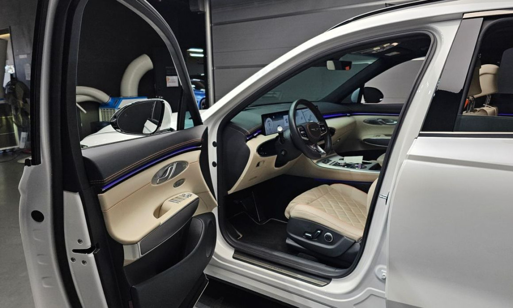 Genesis GV70 2.5T Gasoline 2WD, 2025