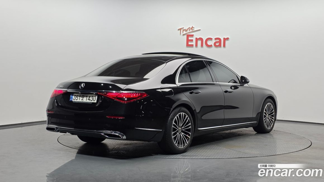 Mercedes-Benz S-Class S350 d, 2022