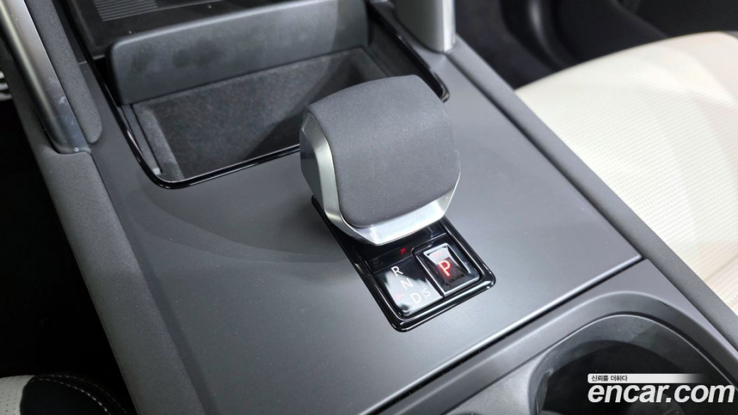 Land Rover Discovery Sport P250 Dynamic SE, 2025