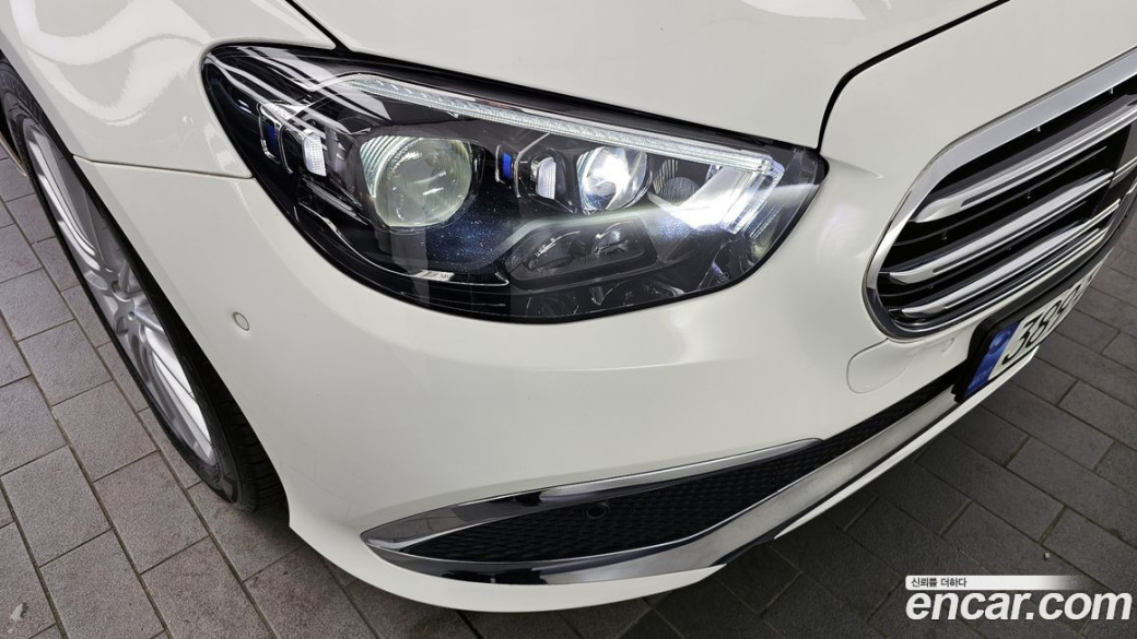Mercedes-Benz E-Class E220d 4MATIC Exclusive, 2023