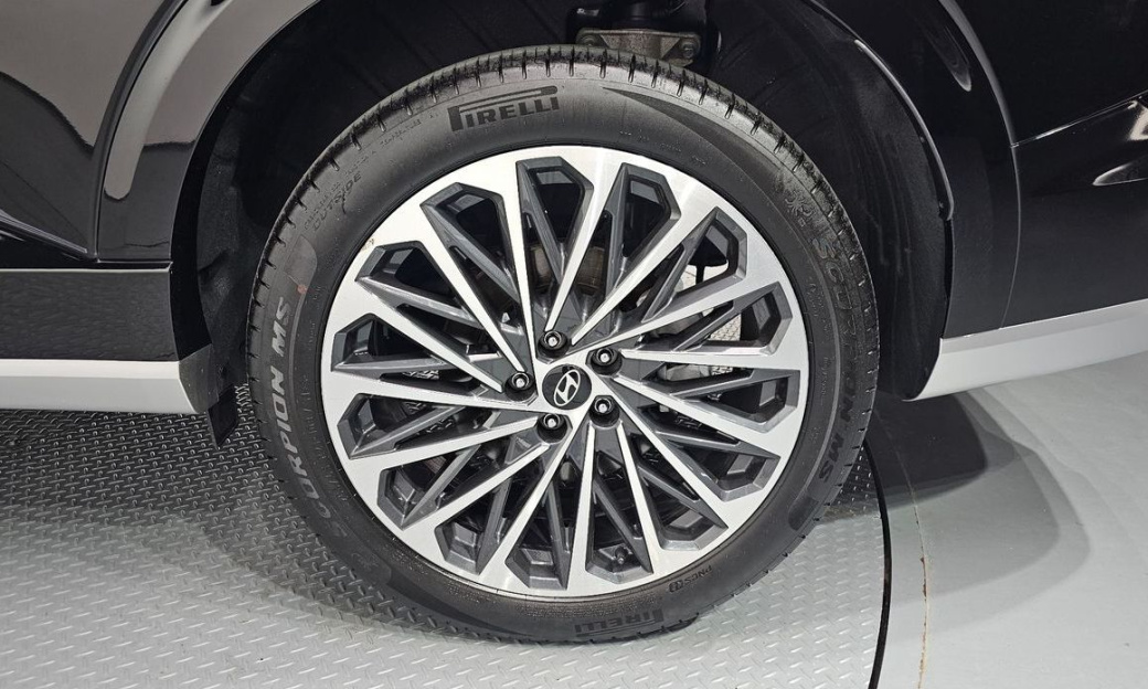 Hyundai Palisade Gasoline 2.5T 4WD 7-Seater, 2025