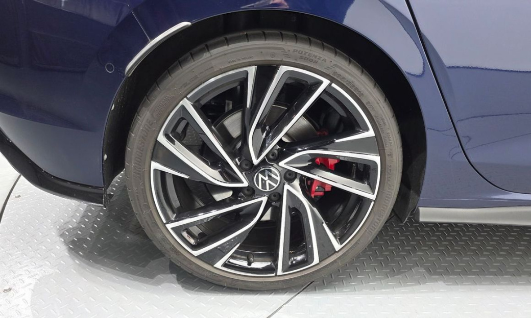 Volkswagen Golf 2.0 GTI, 2024