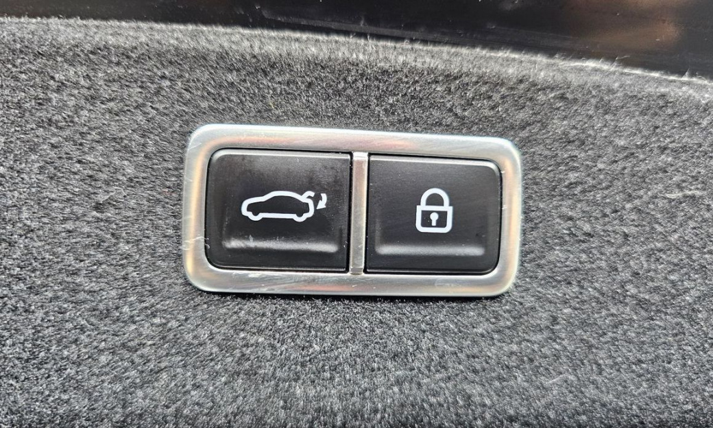 Genesis G80 Gasoline 2.5 Turbo 2WD, 2025