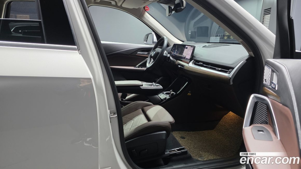 BMW X1 xDrive 20i xLine, 2024