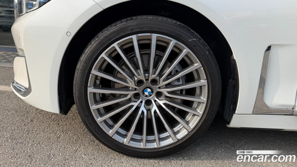 BMW 7-Series 730Ld xDrive Design Pure Excellence, 2022
