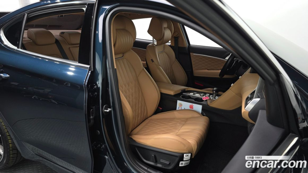Genesis G70 Gasoline 2.0T 2WD, 2021