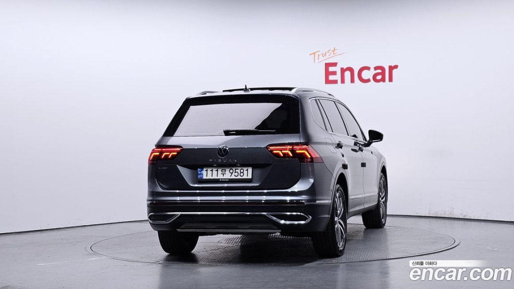 Volkswagen Tiguan 2.0 TSI Prestige, 2023