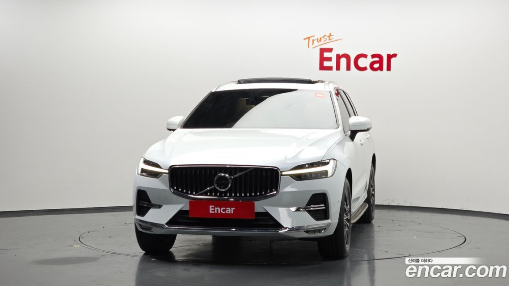 Volvo XC60 B5 Inscription, 2022
