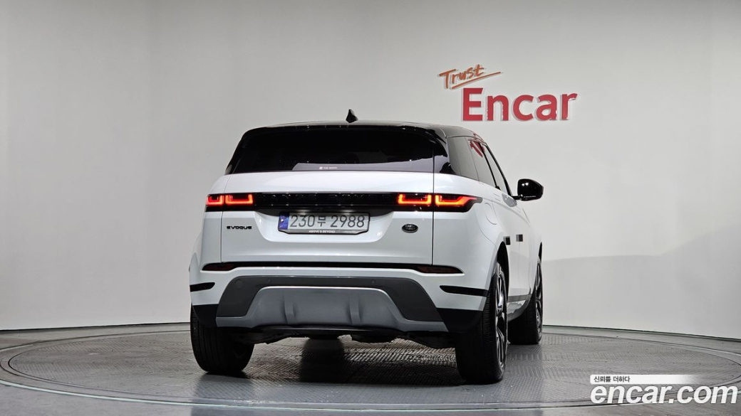 Land Rover Range Rover Evoque P250 SE, 2023
