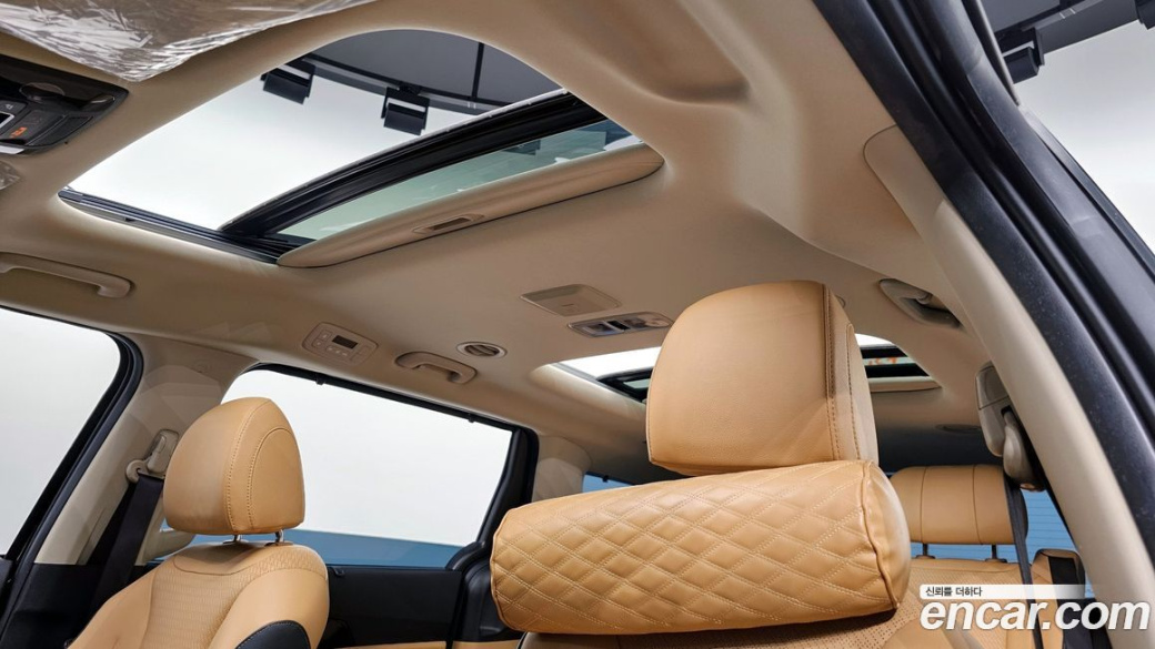 Kia Carnival 7-Seater Noblesse, 2023