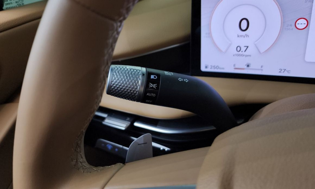 Genesis G80 Gasoline 2.5 Turbo AWD, 2025