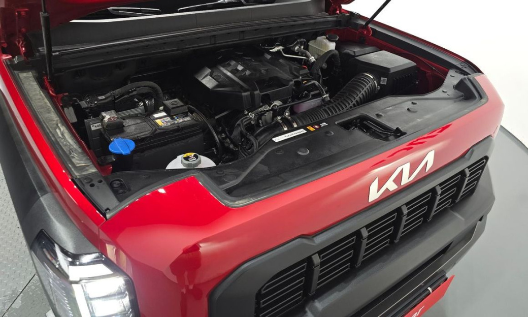 Kia Tasman 2.5T Gasoline 2WD, 2026