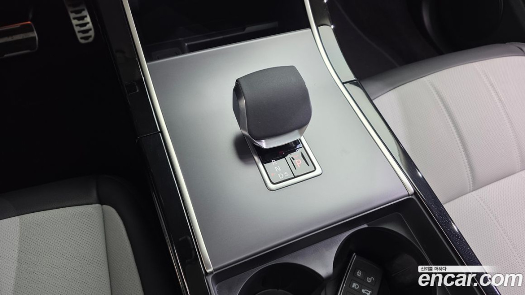 Land Rover Range Rover Evoque P250 Dynamic SE, 2025